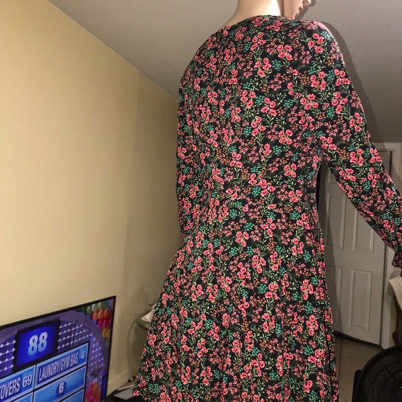 NWOT floral print dress - Picture 4 of 6